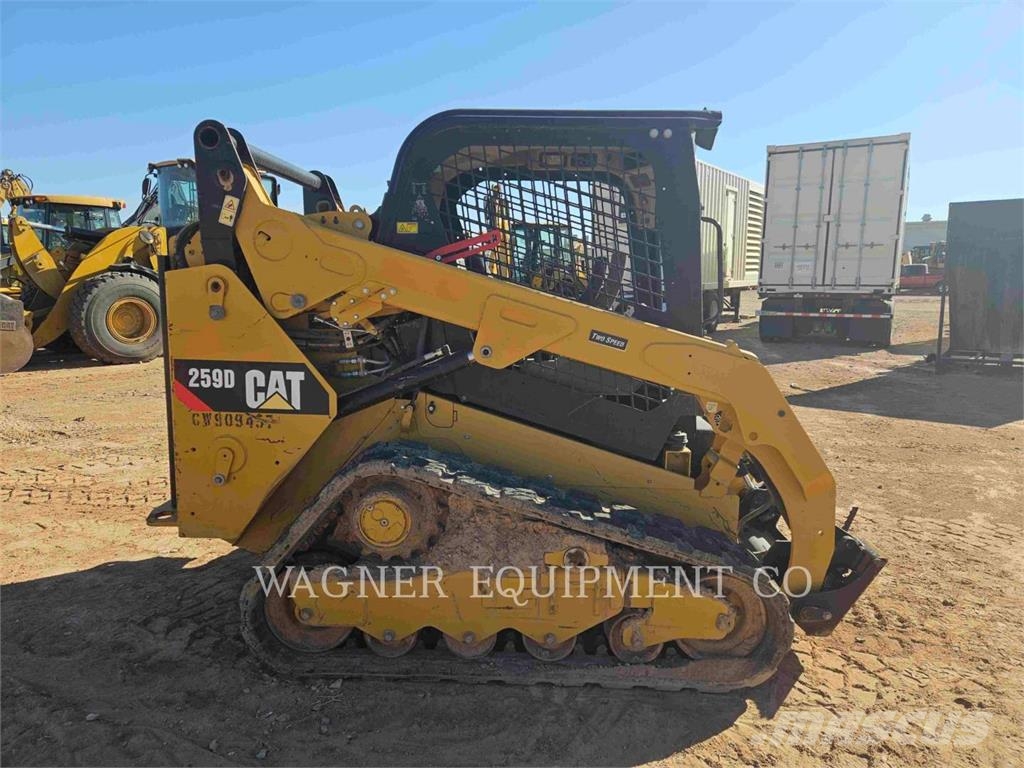 CAT 259D3 لوادر انزلاقية التوجيه