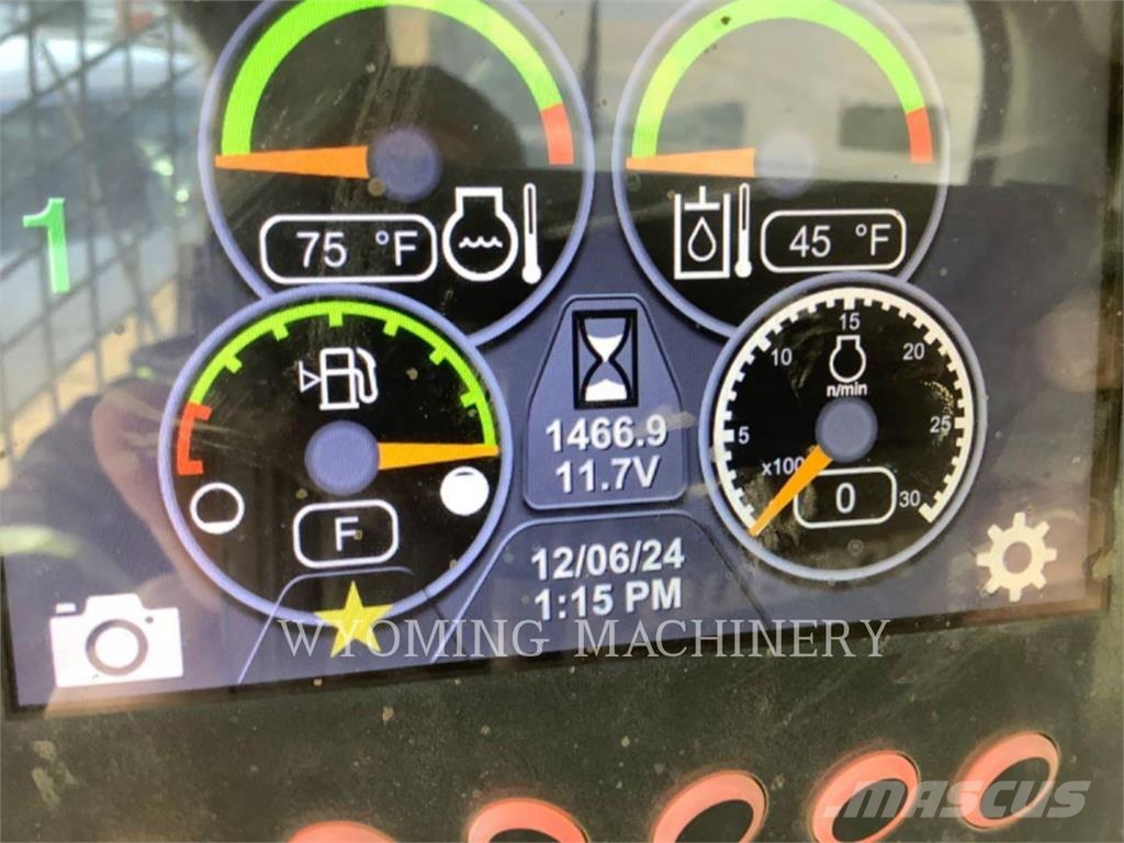 CAT 259D3 لوادر انزلاقية التوجيه