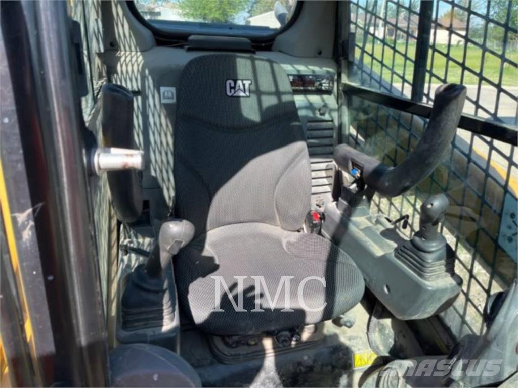 CAT 259D3 Crawler loaders