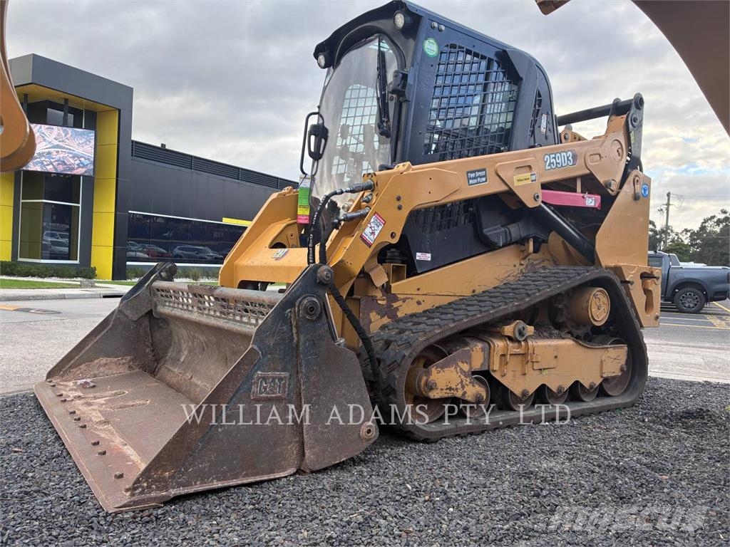 CAT 259D3 لوادر انزلاقية التوجيه