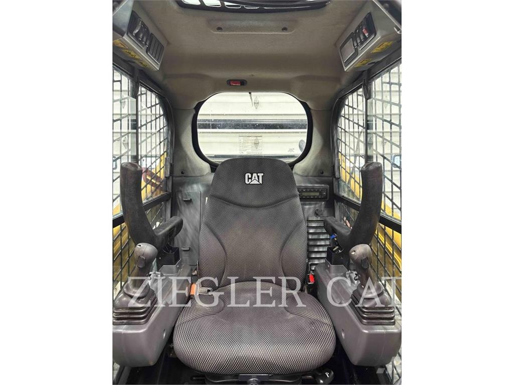 CAT 259D3 Telakuormaajat