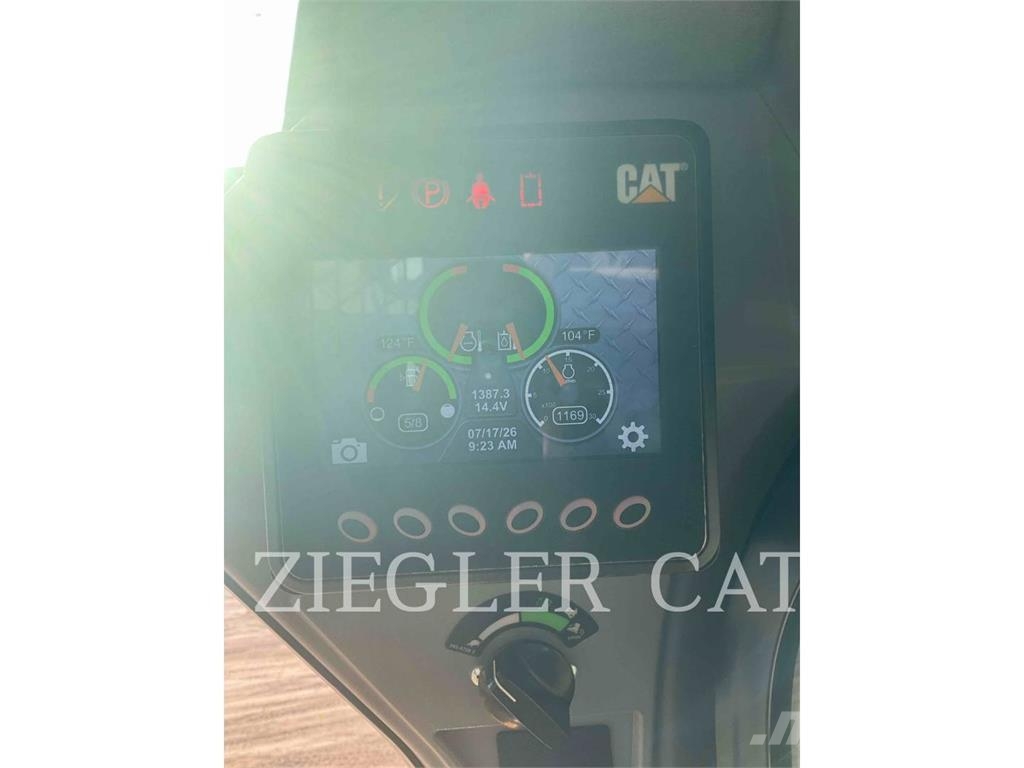 CAT 259D3 궤도식 로우더
