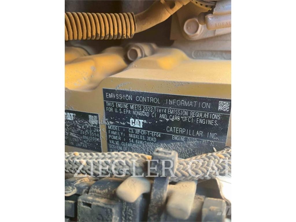 CAT 259D3 궤도식 로우더