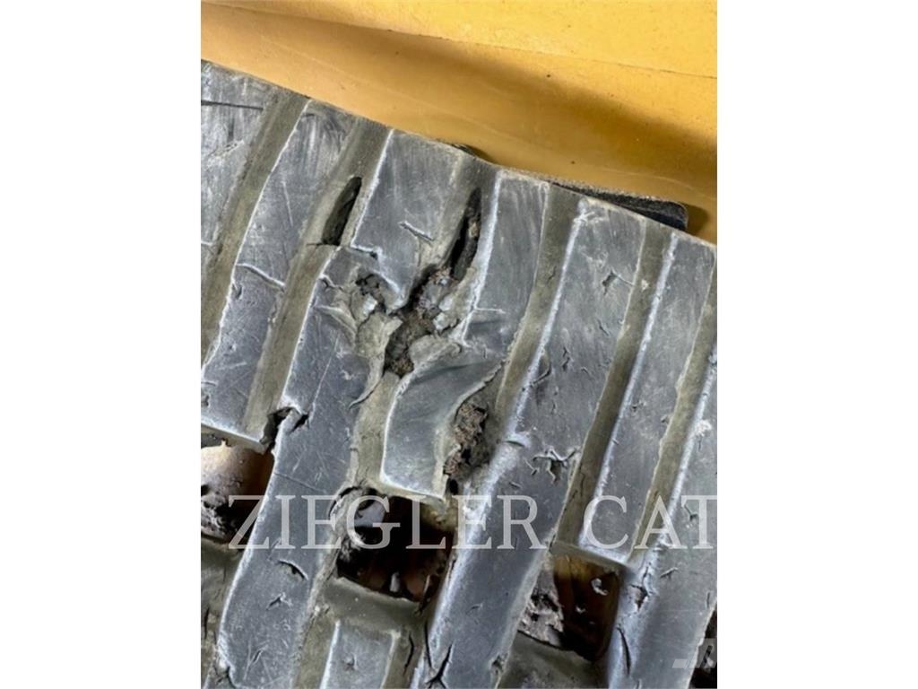 CAT 259D3 لوادر زحافة