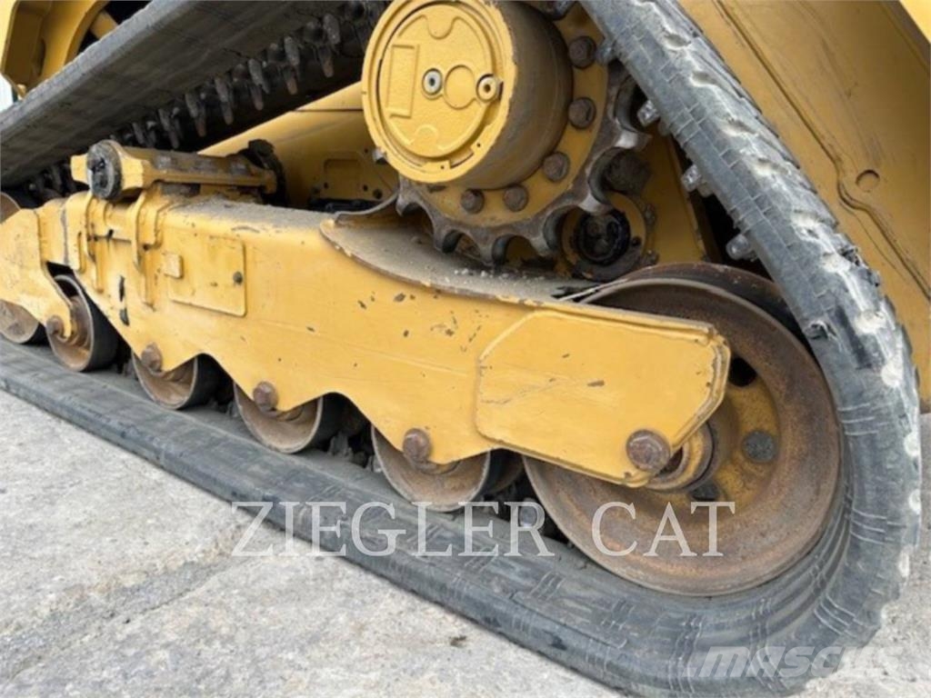 CAT 259D3 لوادر زحافة