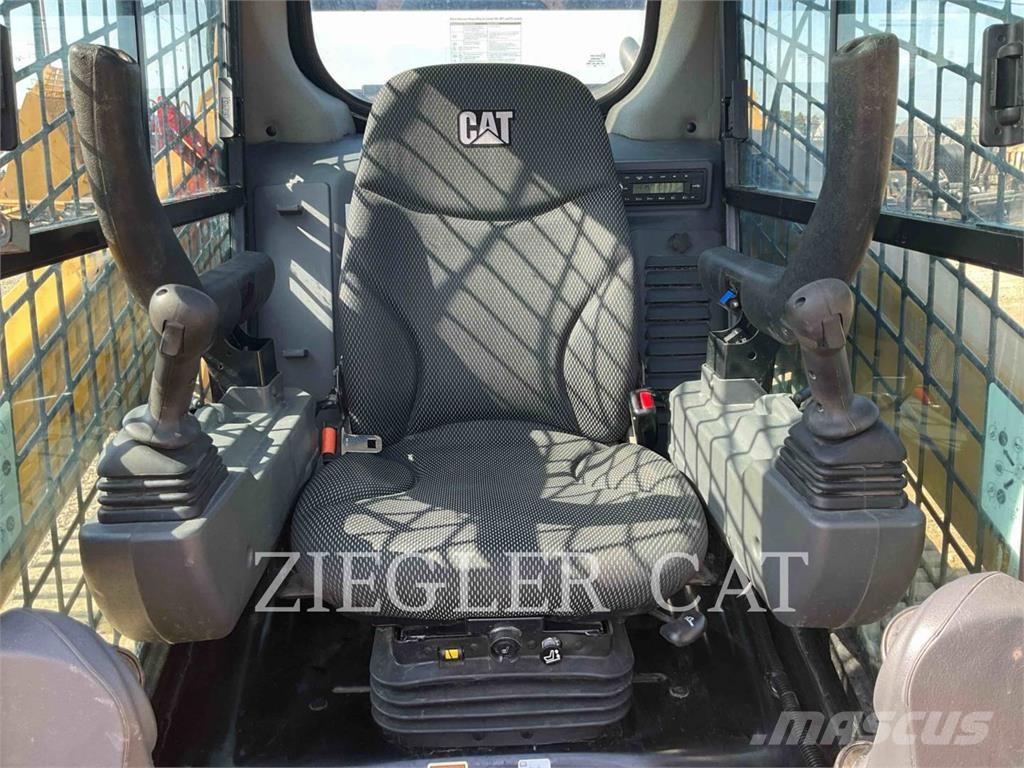 CAT 259D3 Гусеничные фронтальные погрузчики