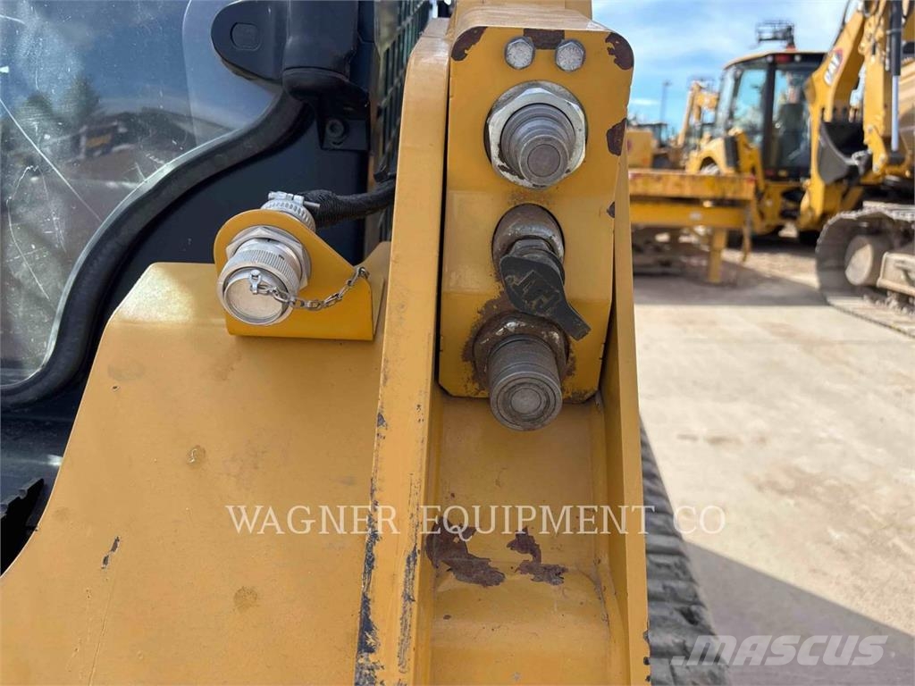 CAT 259D3 궤도식 로우더