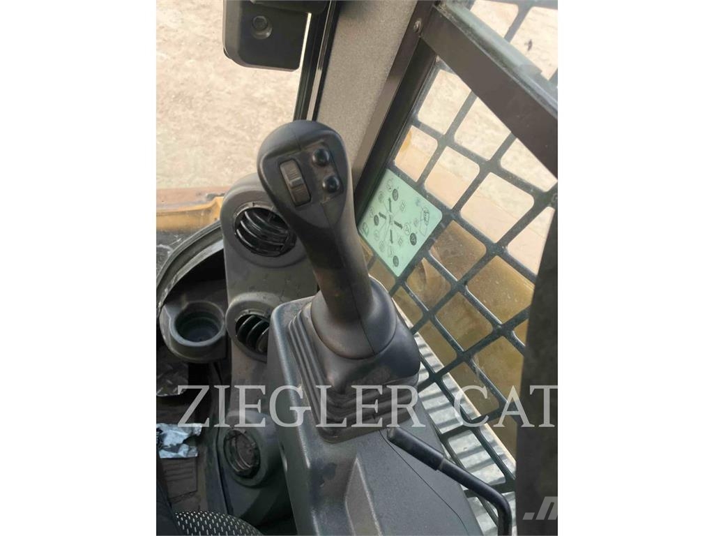 CAT 259D3 Roomiklaadurid