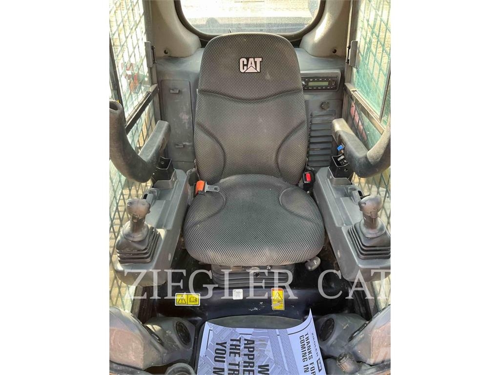 CAT 259D3 Nakladalci goseničarji