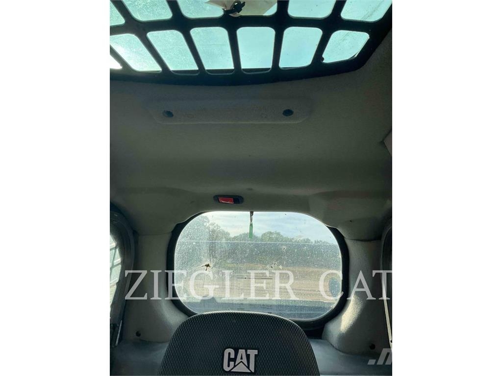 CAT 259D3 Nakladalci goseničarji