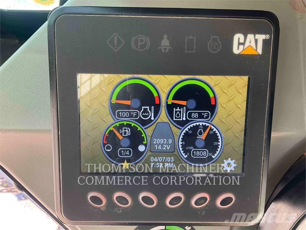 CAT 259D3 Kāpurķēžu iekrāvēji