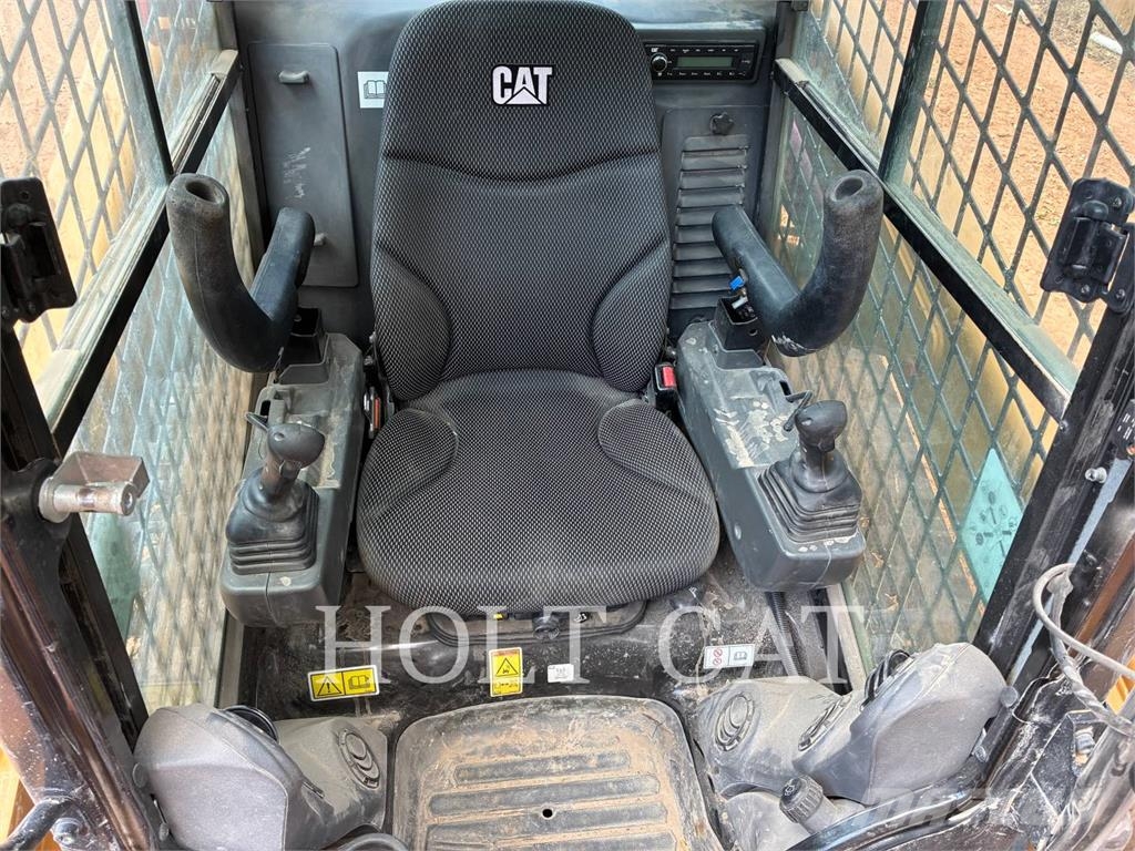 CAT 259D3 クローラーローダー