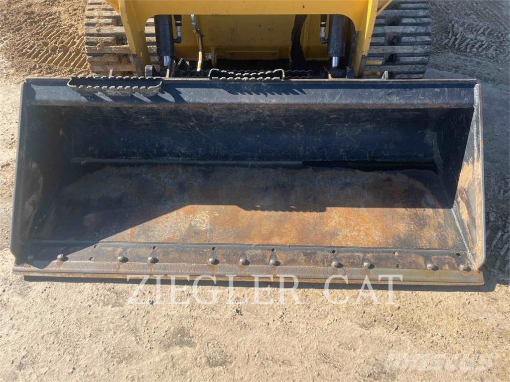CAT 259D3 Верижен товарач