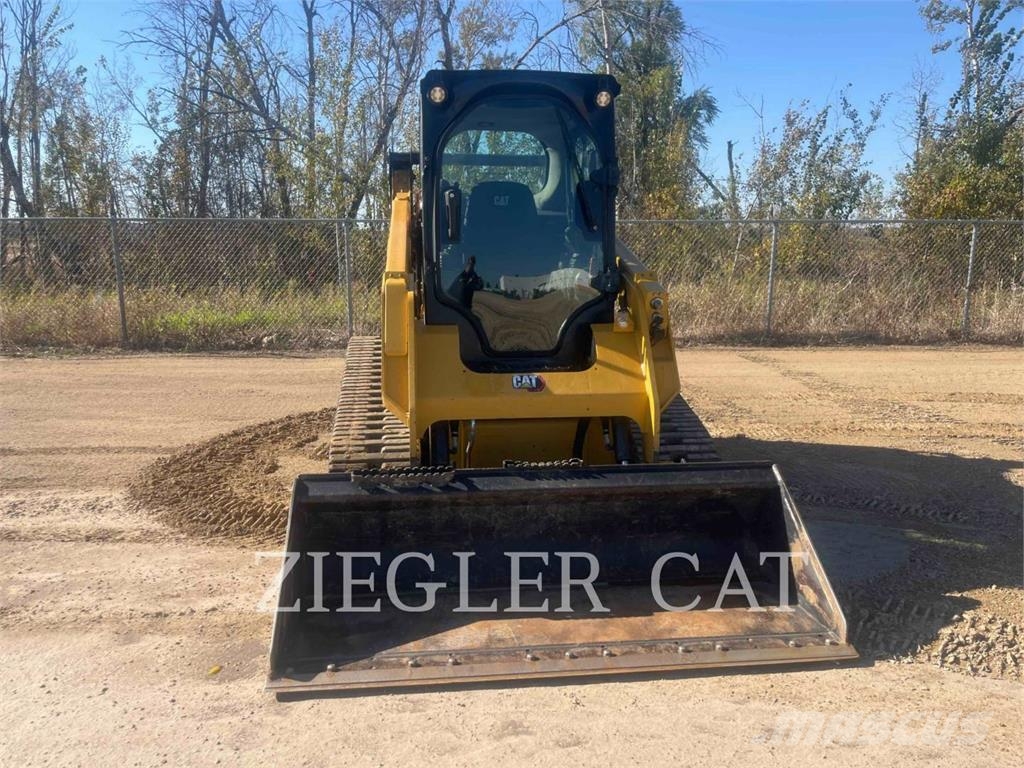 CAT 259D3 Верижен товарач
