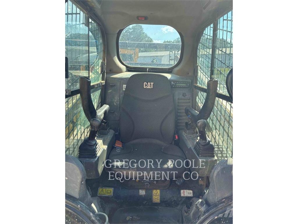 CAT 259D3 Încarcatoare cu excavator