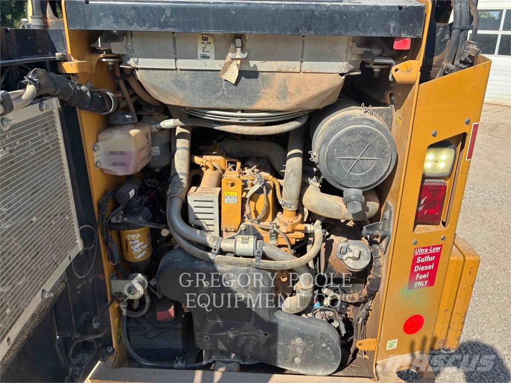 CAT 259D3 Încarcatoare cu excavator