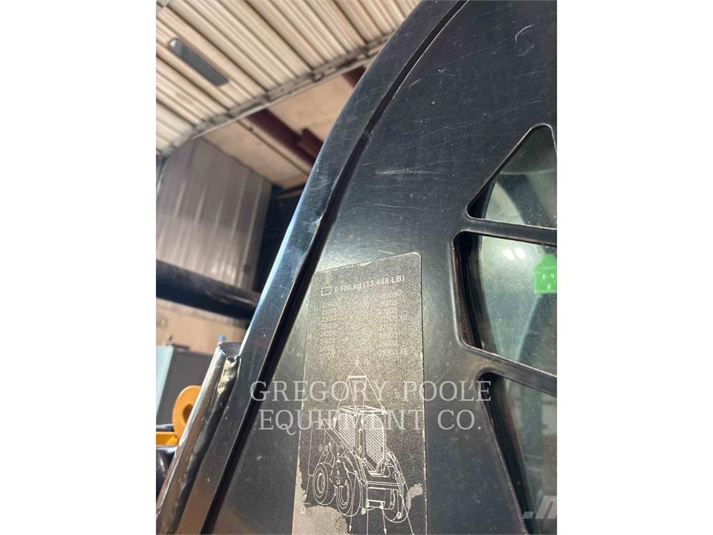 CAT 259D3 Încarcatoare cu excavator