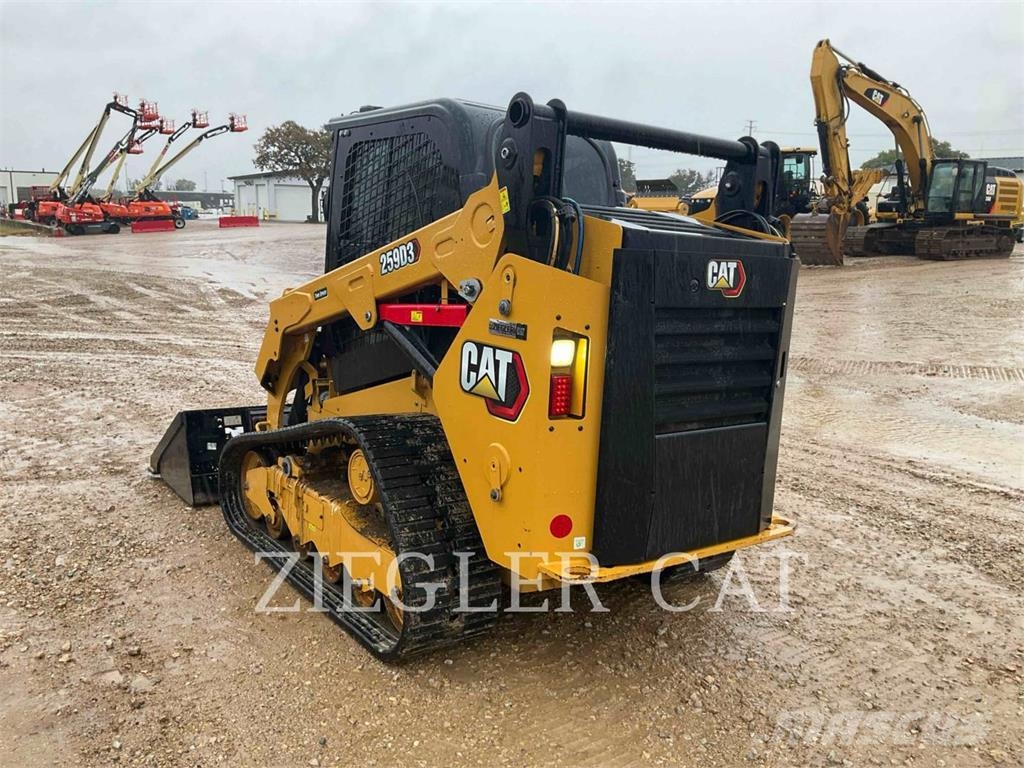 CAT 259D3 Верижен товарач