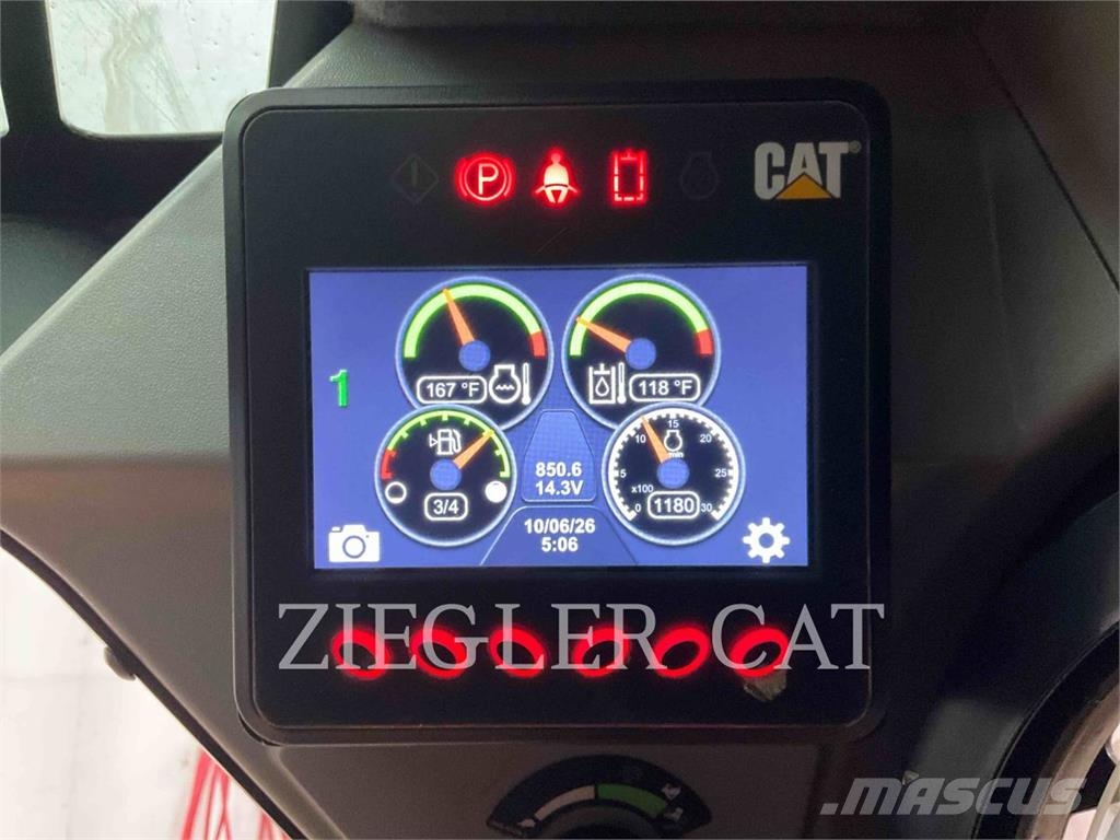 CAT 259D3 Верижен товарач