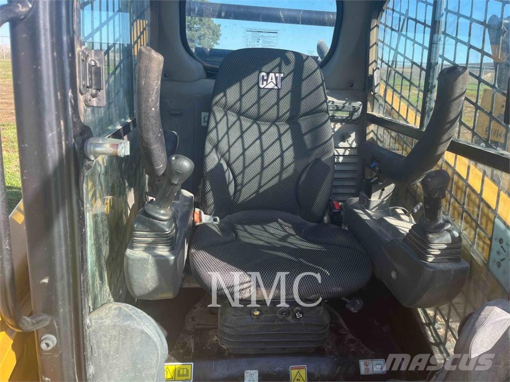 CAT 259D3 궤도식 로우더