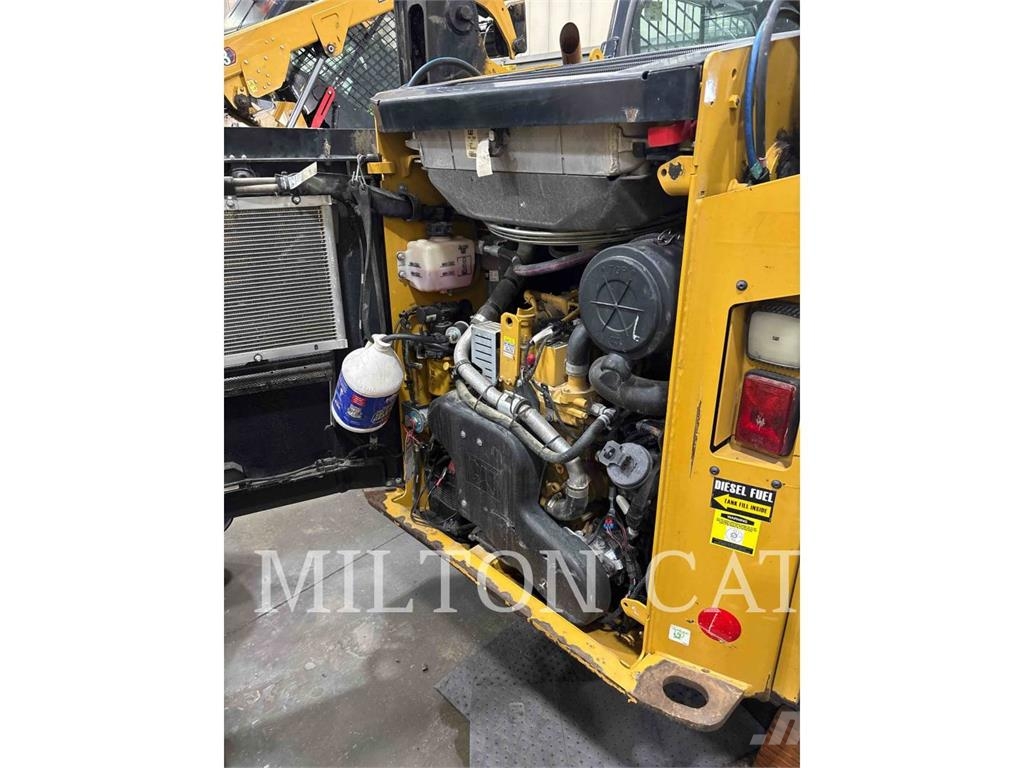 CAT 259D3 Lánctalpas homlokrakodók