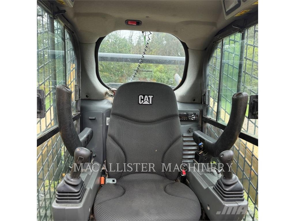 CAT 259D3 AQB Lánctalpas homlokrakodók