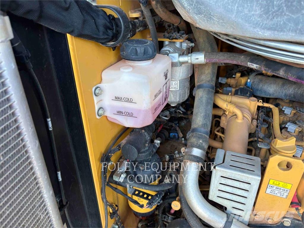 CAT 259D3HF2C لوادر انزلاقية التوجيه
