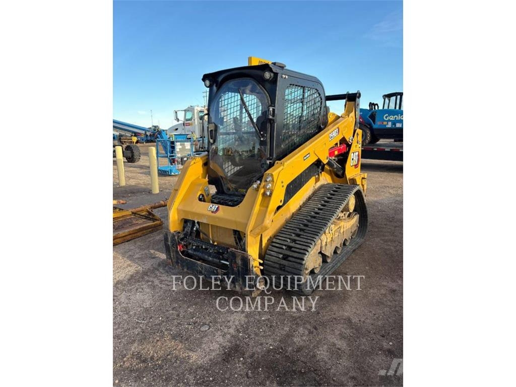 CAT 259D3STD2C لوادر انزلاقية التوجيه