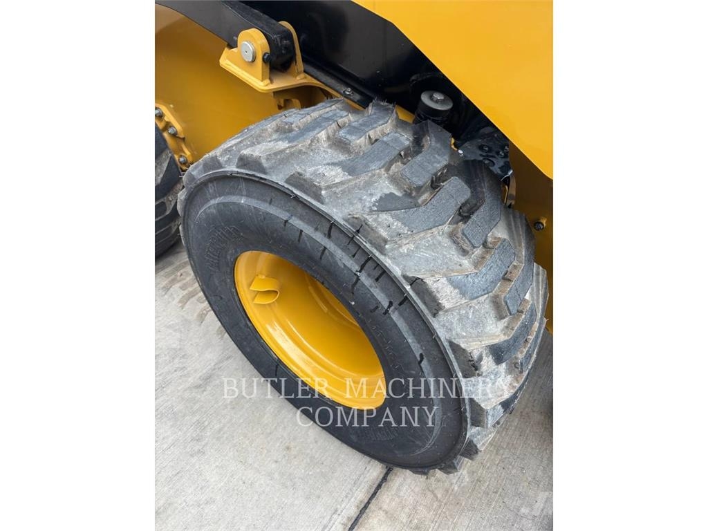 CAT 260 Liukuohjatut kuormaajat