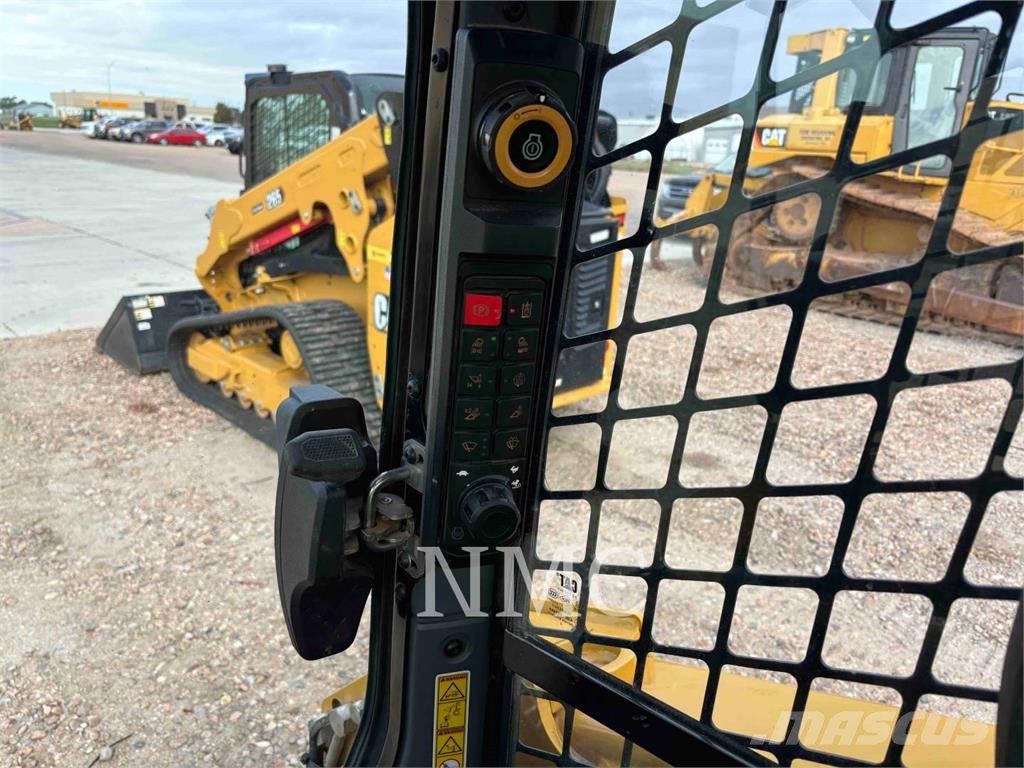 CAT 260-05 Skid steer mini nakladalci