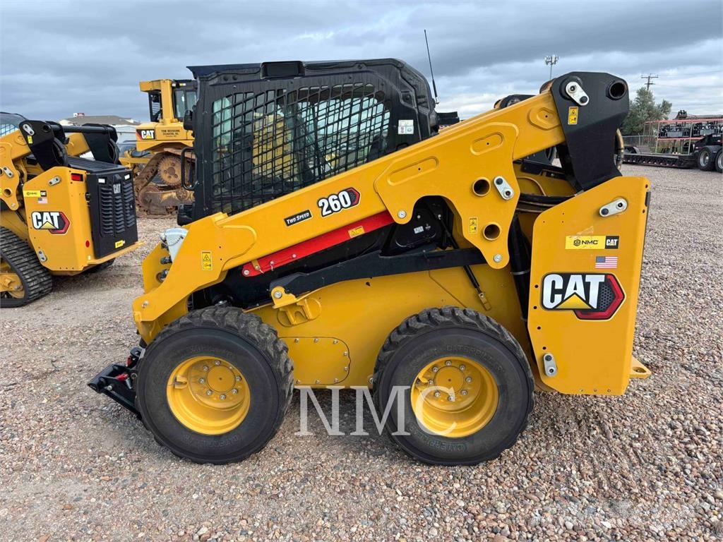 CAT 260-05 Skid steer mini nakladalci