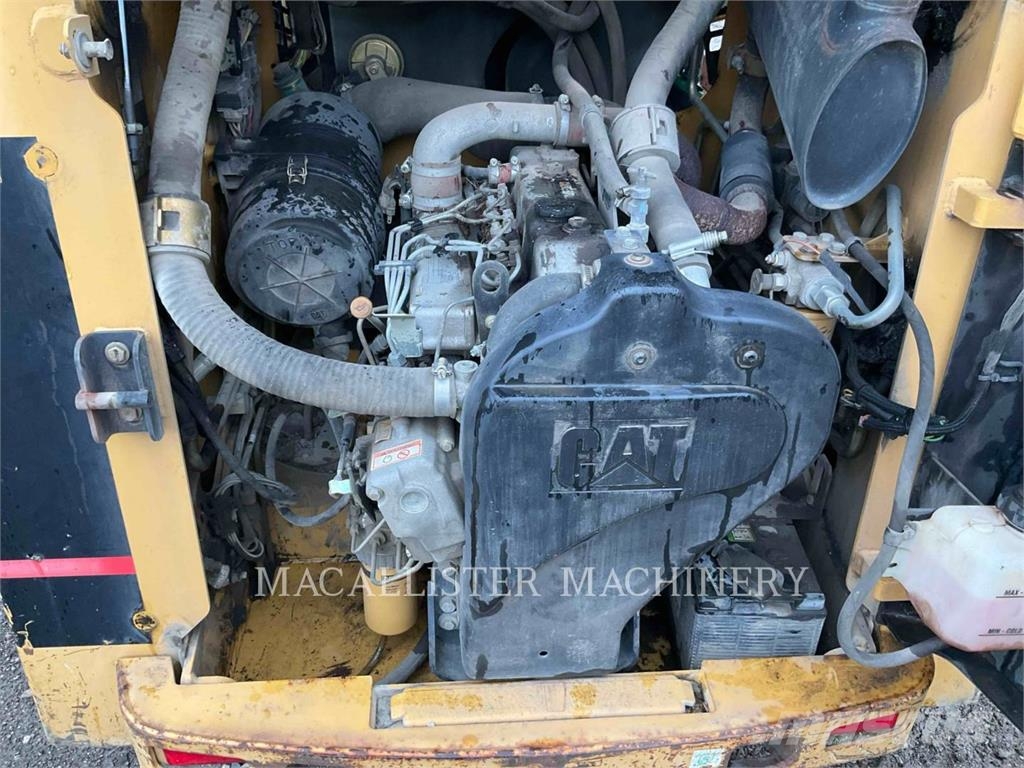 CAT 262C Skid steer mini utovarivači