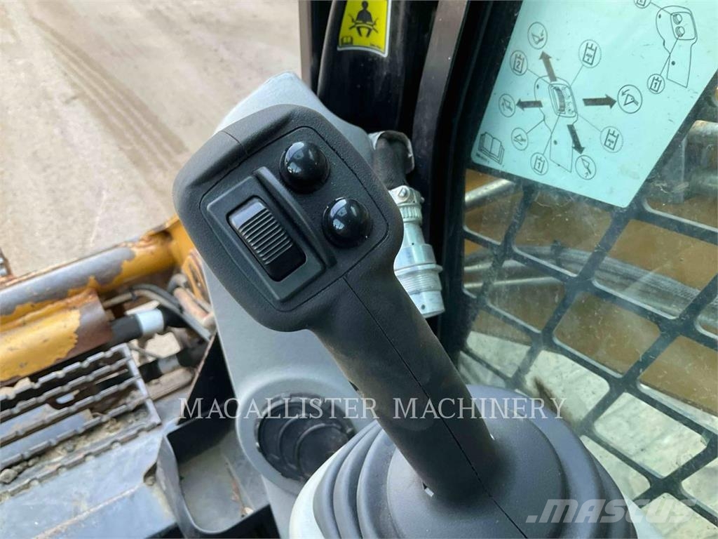 CAT 262C Skid steer mini nakladalci