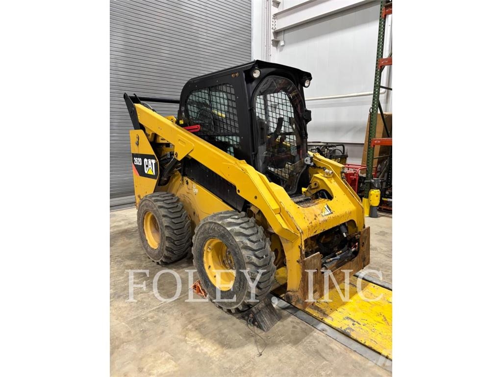 CAT 262D Skid steer loaders