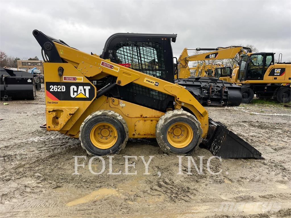 CAT 262D Skid steer loaders