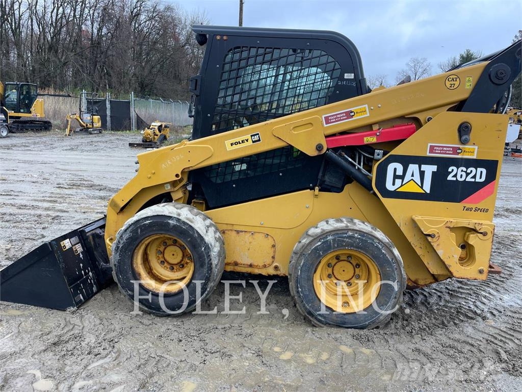 CAT 262D Skid steer loaders