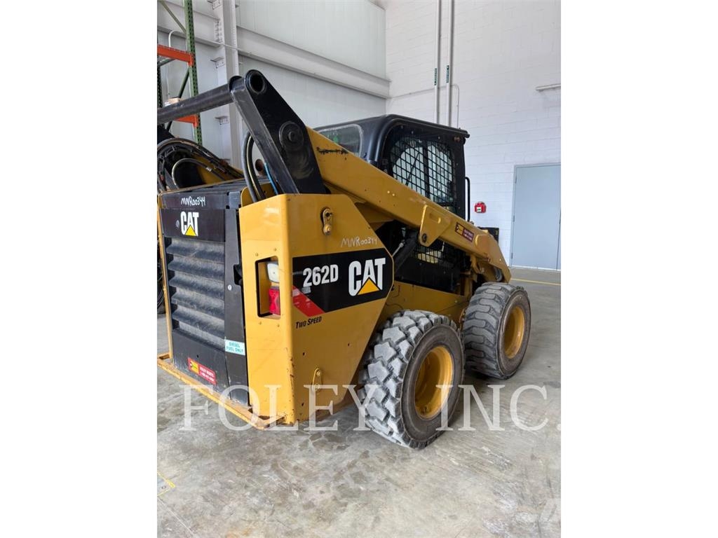 CAT 262D لوادر انزلاقية التوجيه