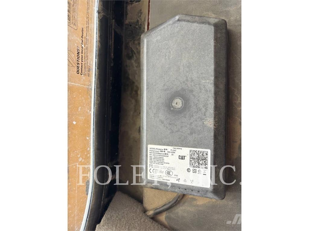 CAT 262D لوادر انزلاقية التوجيه