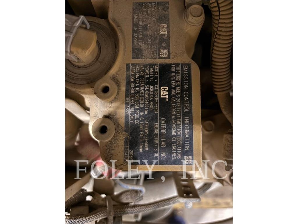 CAT 262D لوادر انزلاقية التوجيه