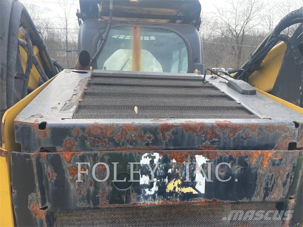 CAT 262D Skid steer mini nakladalci