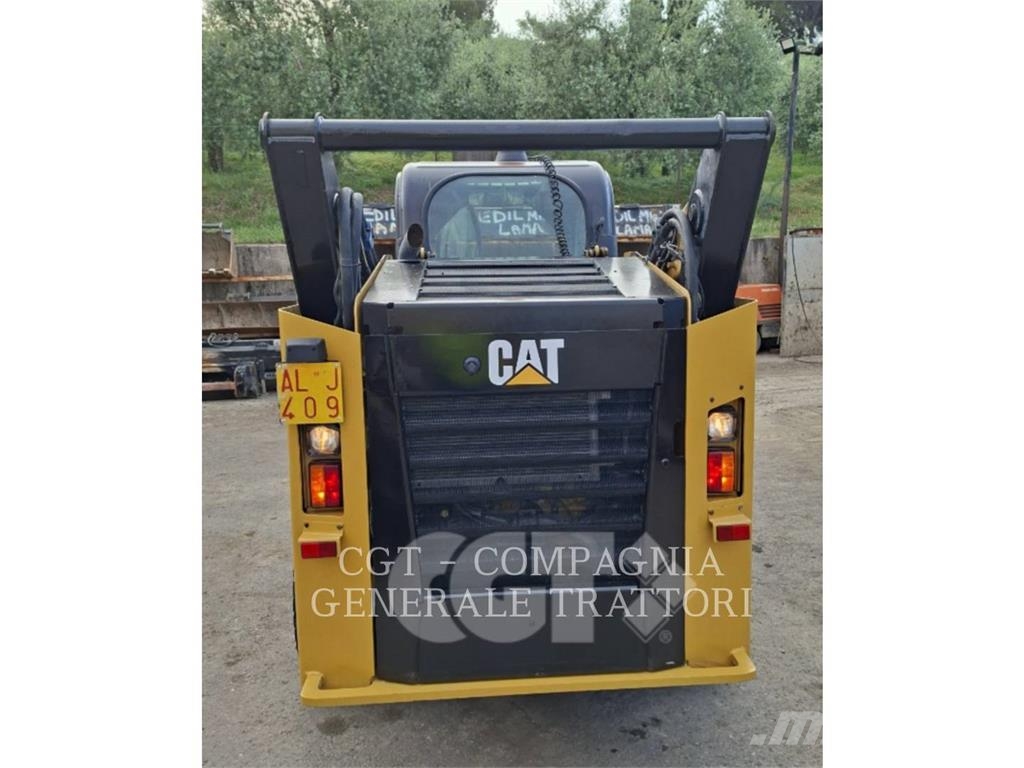 CAT 262D لوادر انزلاقية التوجيه