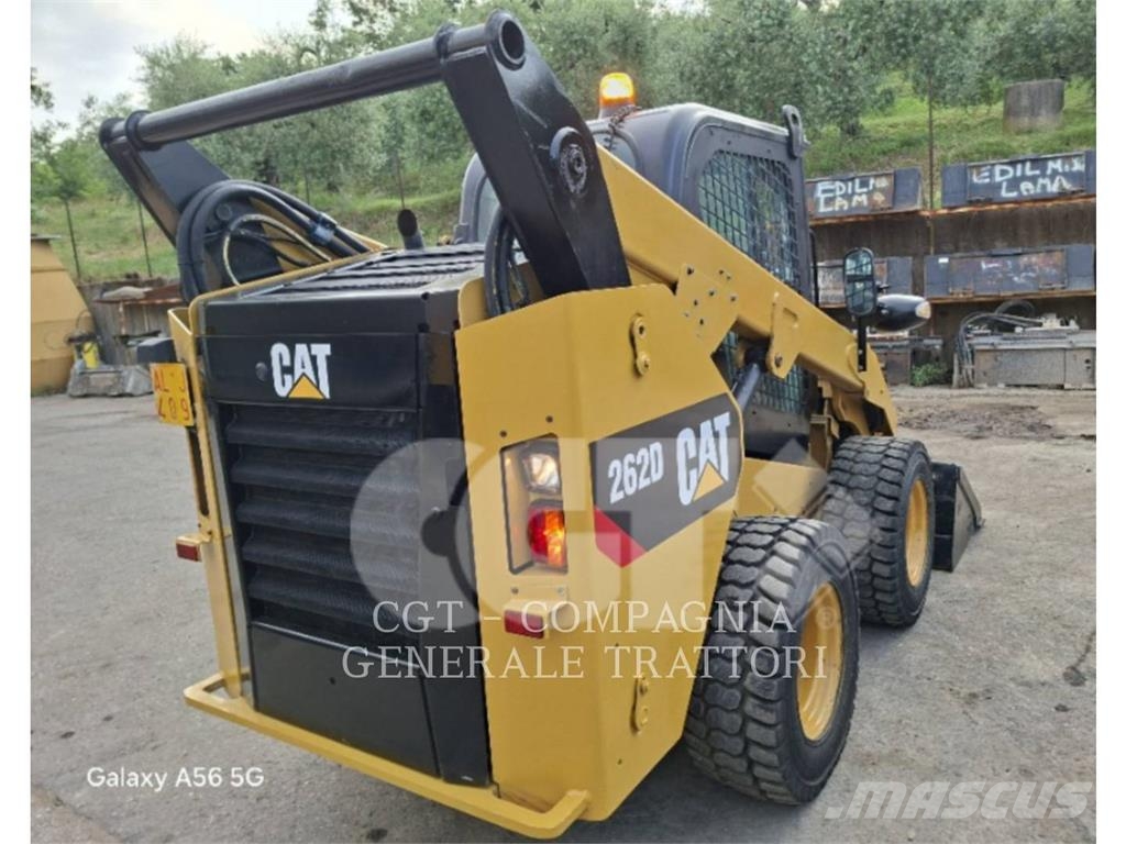 CAT 262D لوادر انزلاقية التوجيه