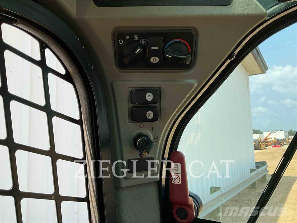 CAT 262D Kompaktrakodók