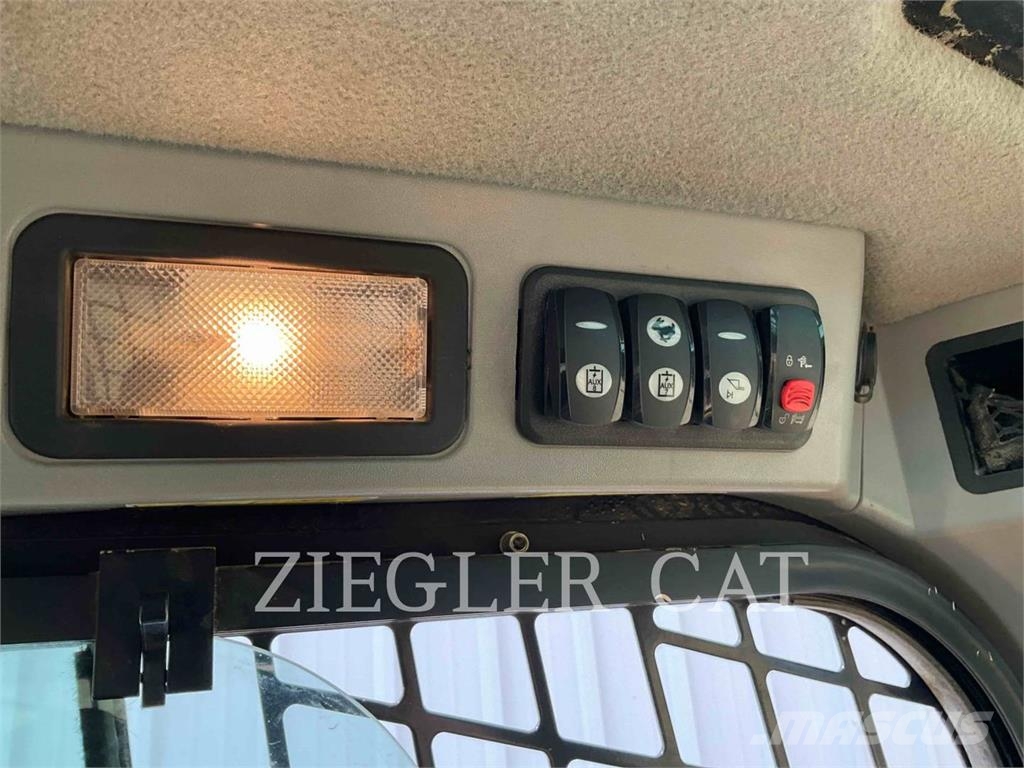 CAT 262D Kompaktrakodók