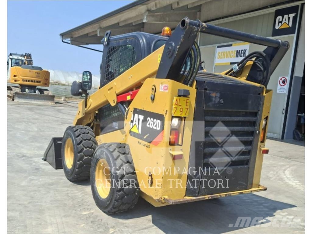 CAT 262D لوادر انزلاقية التوجيه