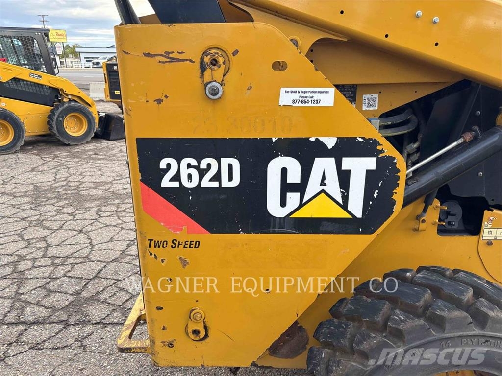 CAT 262D 滑移装载机