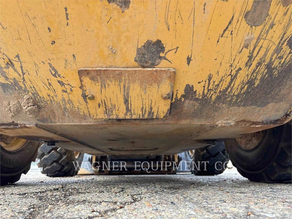CAT 262D 滑移装载机