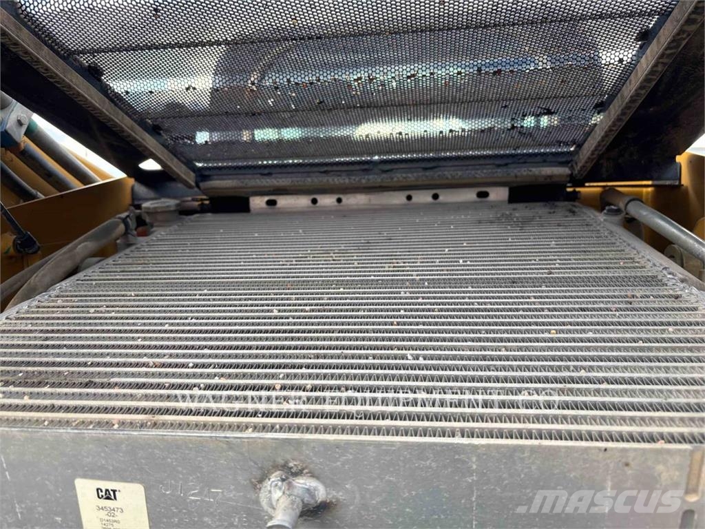 CAT 262D 滑移装载机