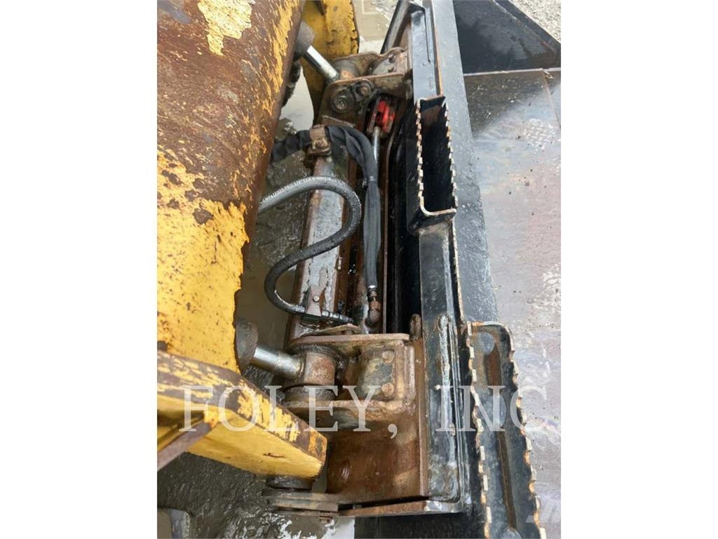 CAT 262D Kompaktrakodók