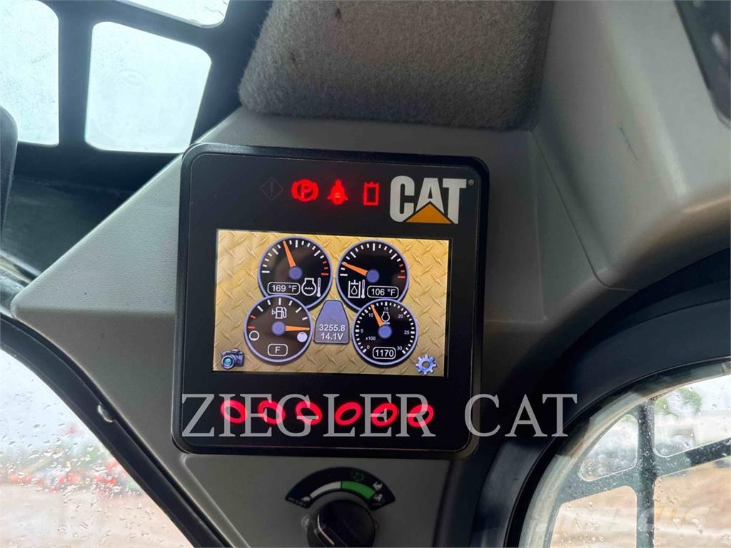 CAT 262D لوادر انزلاقية التوجيه